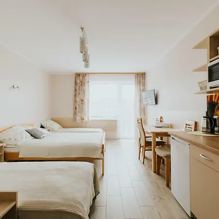 Oskar ホームステイ カルビア